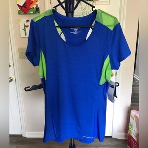NWT Brooks activewear top XL